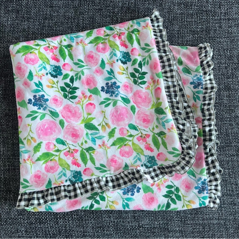 SweetHoney Floral and Checkered Towel